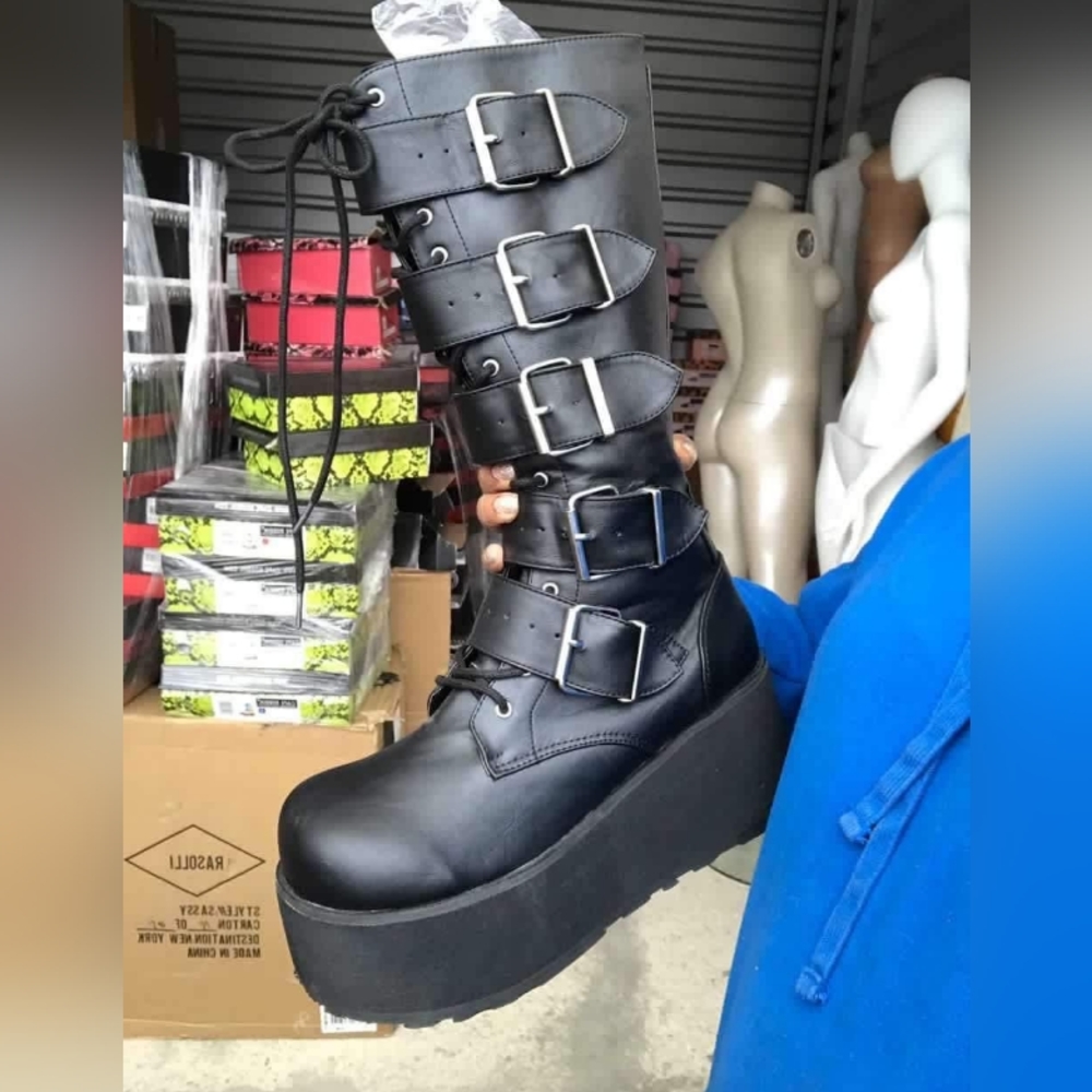 Platform Damonia